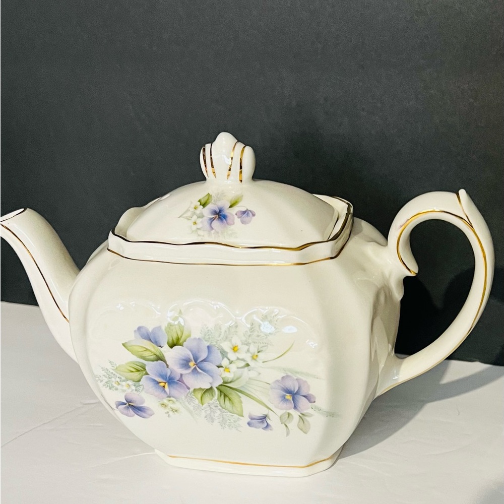 Vintage Sadler Cube Teapot Floral Gold trim Blue Pansies Made in England